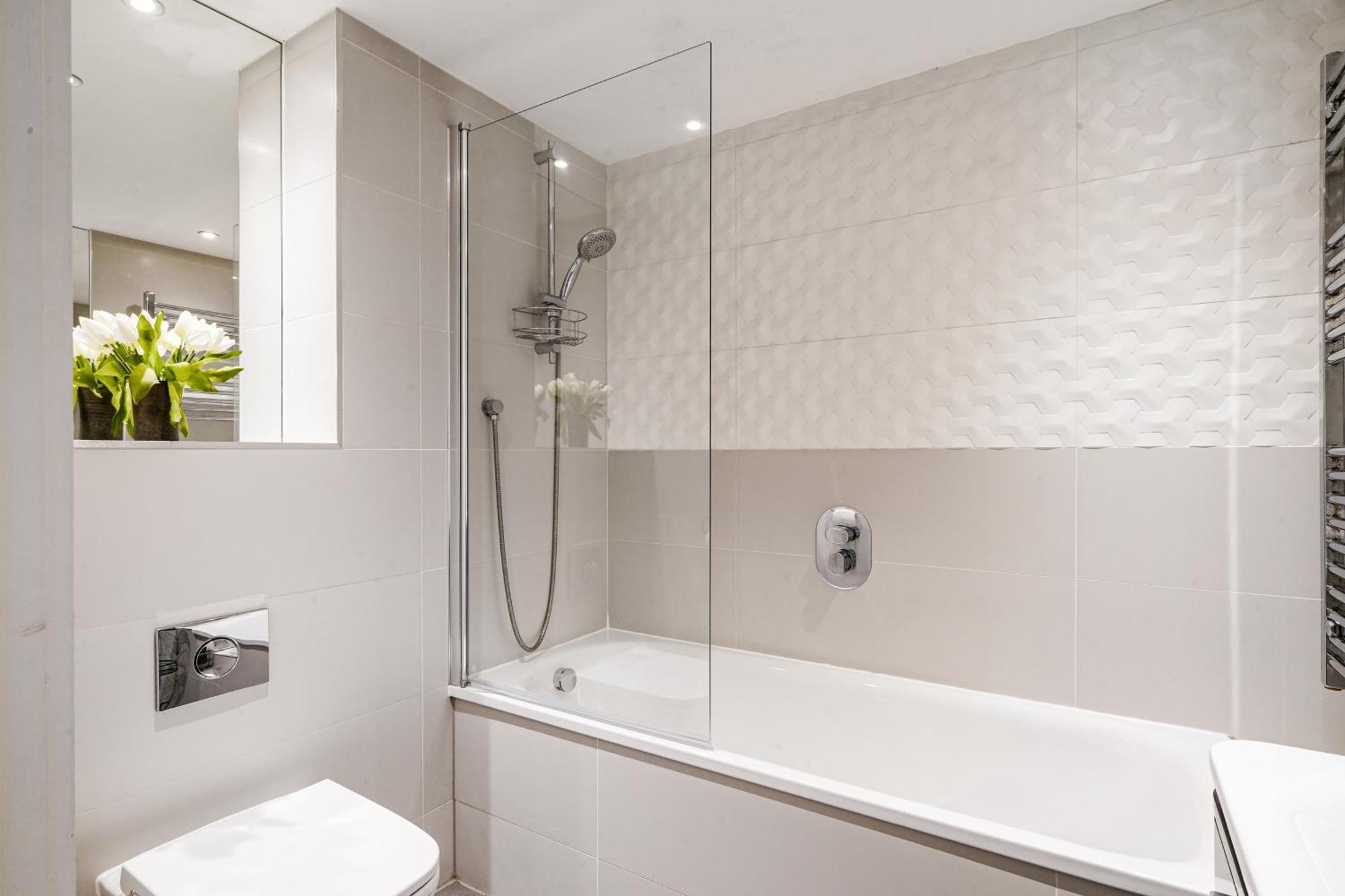 Luxury Apartment With Stunning Views On 10Th Floor Edgware Екстериор снимка